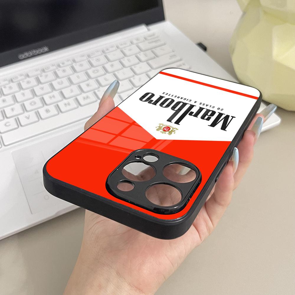 Cover per telefono in vetro Ci - Phone Cases Blunt recensione e prezzo