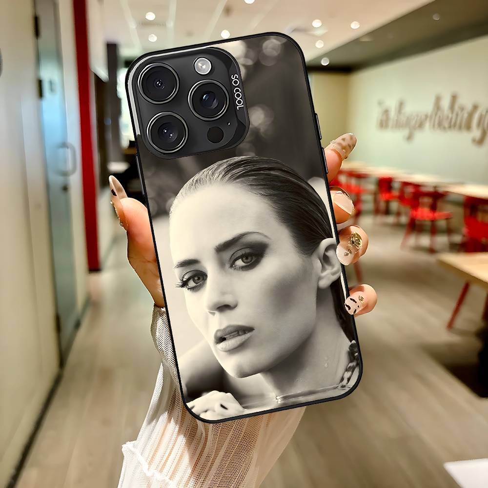Cover posteriore antiurto colo - Phone Cases Blunt recensione e prezzo